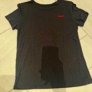 Aritzia Sunday best shirt with heart stitching